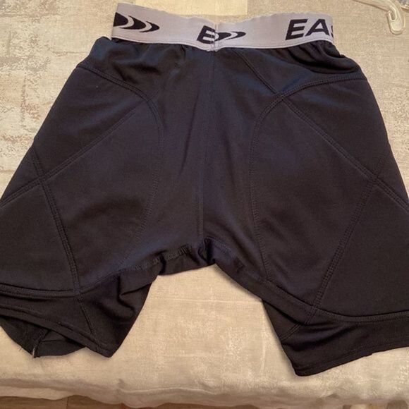 🔵EASTON padded shorts - Picture 2 of 5